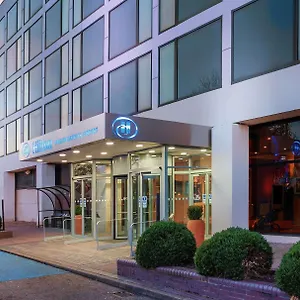 https://hilton-london-gatwick-airport.brighton-hotels-england.com